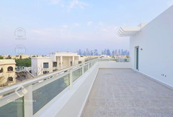 969693 - Property Image 2