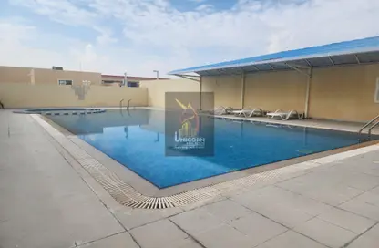 مجمع سكني - 6 غرف نوم - 5 حمامات للايجار في الخيصة - الخيصة - أم صلال محمد