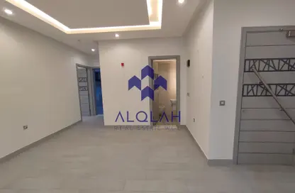 Apartment - 2 Bedrooms - 3 Bathrooms for rent in Al Nasr Street - Al Nasr - Doha