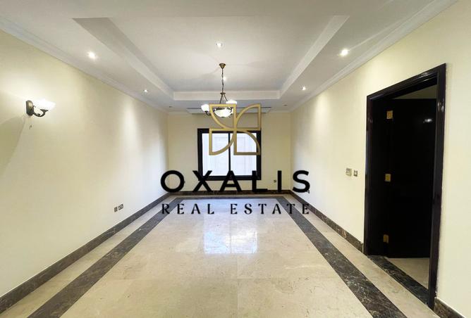 933845 - Property Main Image
