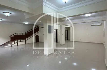 Reception / Lobby image for: Villa - 5 Bedrooms - 4 Bathrooms for rent in Muaither Area - Al Rayyan - Doha, Image 1
