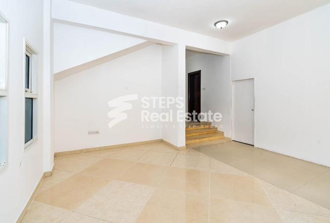 991863 - Property Image 3