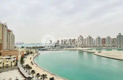 شقة - 2 غرف نوم - 3 حمامات للايجار في فيفا بحرية شرق - فيفا بحرية - جزيرة اللؤلؤة - الدوحة