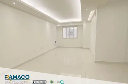 شقة - 2 غرف نوم - 3 حمامات للايجار في فريج بن محمود - الدوحة