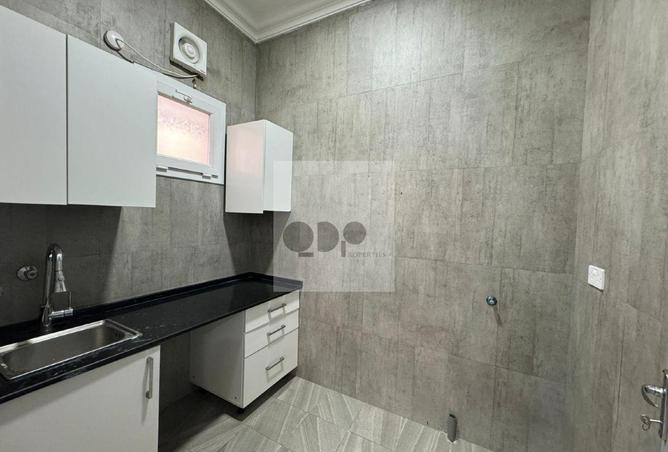 967061 - Property Image 2