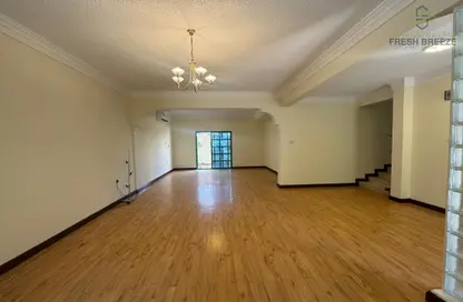 Villa - 4 Bedrooms - 4 Bathrooms for rent in Al Nuaija Street - Al Nuaija - Doha