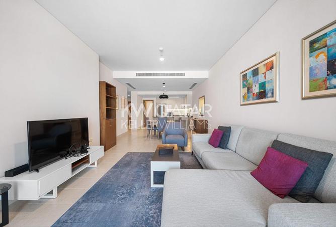 989378 - Property Image 2