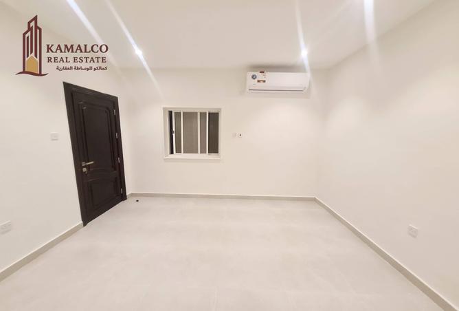 954787 - Property Image 2