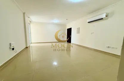 Apartment - 3 Bedrooms - 2 Bathrooms for rent in Al Sadd - Al Sadd - Doha