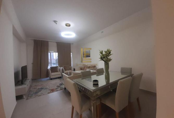 968321 - Property Image 2