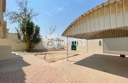 Villa - 3 Bedrooms - 5 Bathrooms for rent in Al Maamoura - Al Maamoura - Doha