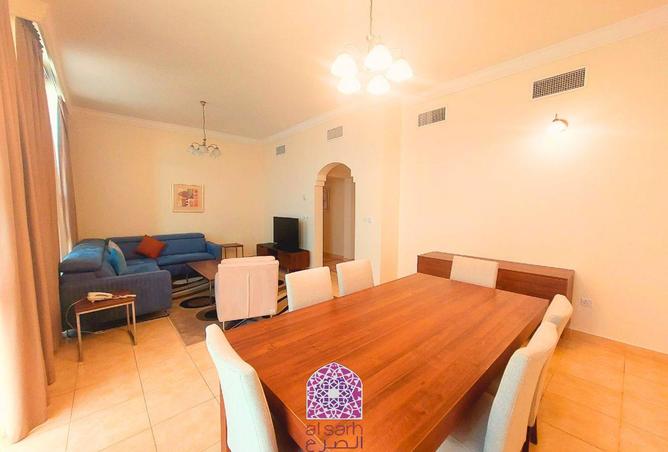 910189 - Property Image 3