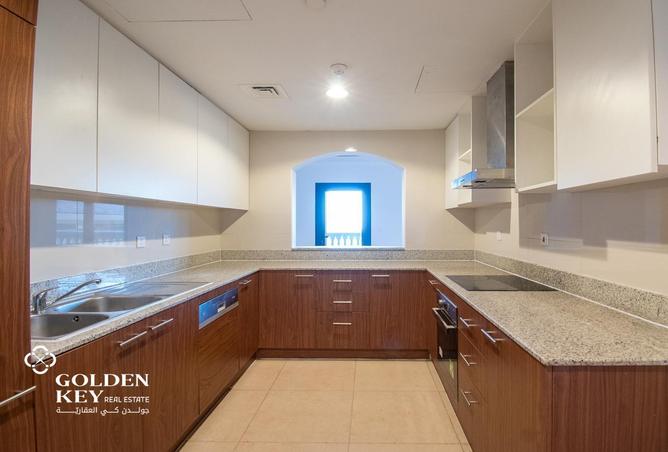 942124 - Property Image 3