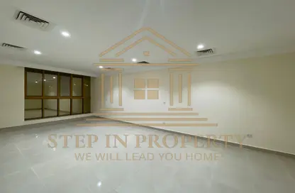 Apartment - 2 Bedrooms - 2 Bathrooms for rent in Al Sadd Road - Al Sadd - Doha