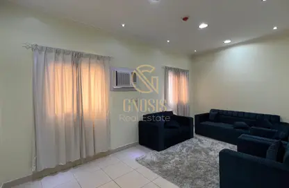 Apartment - 1 Bedroom - 1 Bathroom for rent in Umm Ghuwalina - Umm Ghuwailina - Doha
