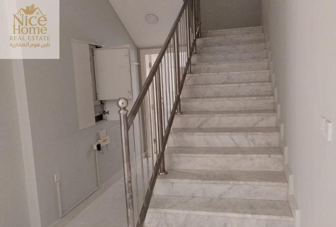 928415 - Property Image 3