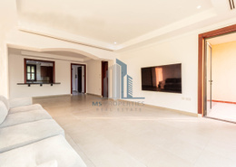 Townhouse - 2 bedrooms - 3 bathrooms for sale in Porto Arabia Townhouses - Porto Arabia - The Pearl - Doha
