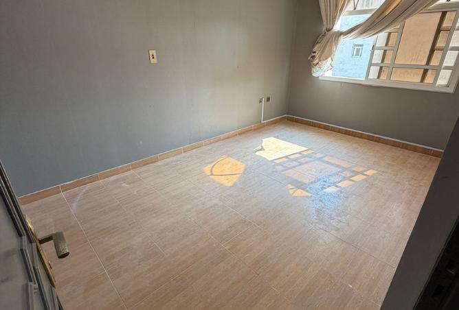 1000910 - Property Main Image