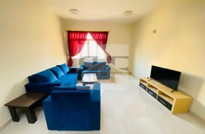 شقة - 2 غرف نوم - 2 حمامات للايجار في شارع المطار القديم - طريق المطار القديم - الدوحة