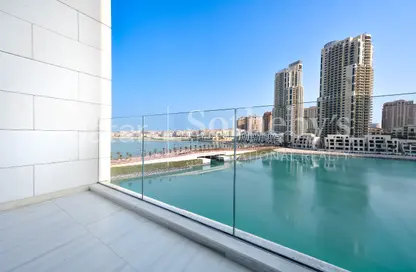 Apartment - 1 Bedroom - 2 Bathrooms for sale in Gewan Island - The Pearl Island - Doha