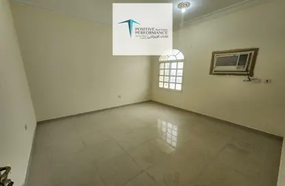 Apartment - 2 Bedrooms - 1 Bathroom for rent in Al Gharrafa - Al Gharrafa - Doha