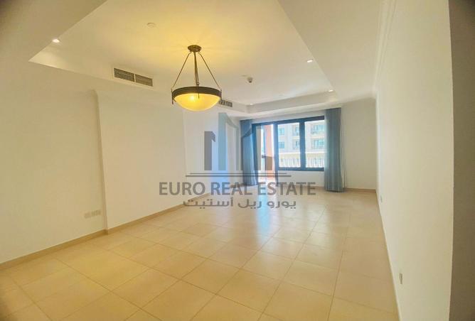 956729 - Property Image 2