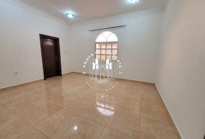 958893 - Property Image 3