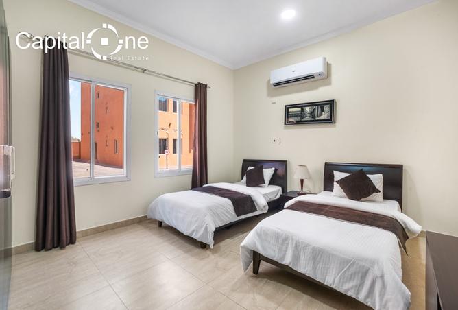 963018 - Property Image 3