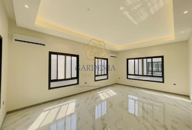 959910 - Property Image 2