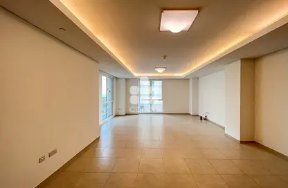 Empty Room image for: Apartment - 1 Bedroom - 2 Bathrooms for rent in Viva West - Viva Bahriyah - The Pearl Island - Doha, Image 1