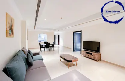 Apartment - 1 Bedroom - 2 Bathrooms for rent in West Porto Drive - Porto Arabia - The Pearl Island - Doha
