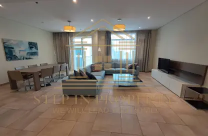 Villa - 3 Bedrooms - 4 Bathrooms for rent in Anas Street - Fereej Bin Mahmoud North - Fereej Bin Mahmoud - Doha