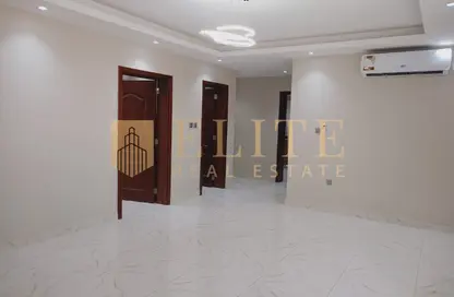 Penthouse - 3 Bedrooms - 2 Bathrooms for rent in Old Airport Residential Apartments - Old Airport Road - Doha