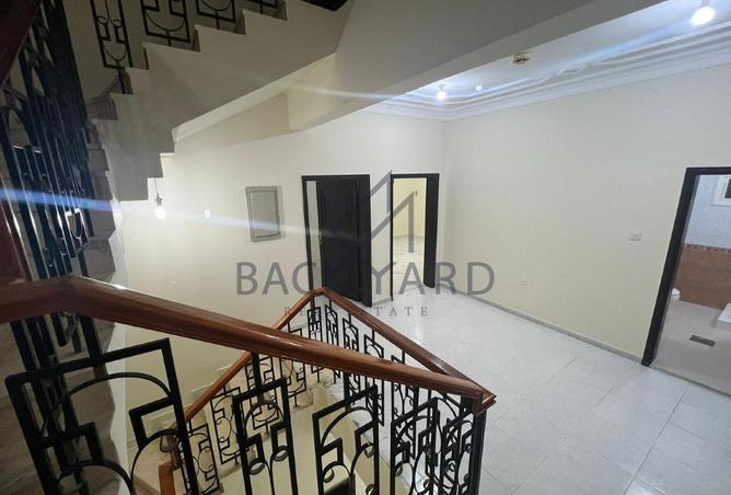 965723 - Property Image 3