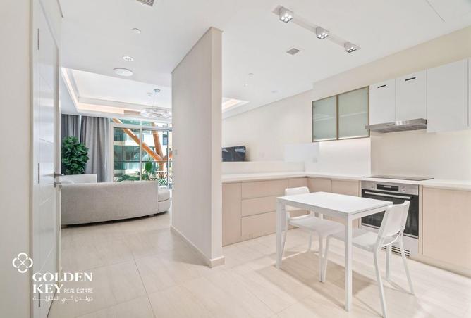 953044 - Property Image 3