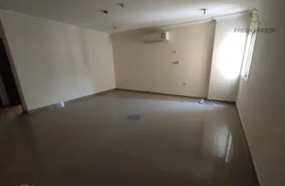 Apartment - 3 Bedrooms - 3 Bathrooms for rent in Umm Ghuwalina - Umm Ghuwailina - Doha