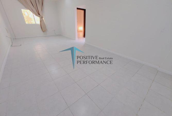 964859 - Property Image 2