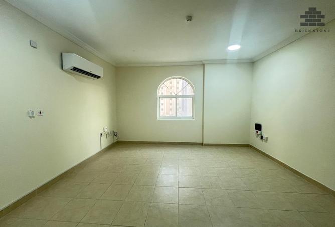 929894 - Property Image 2