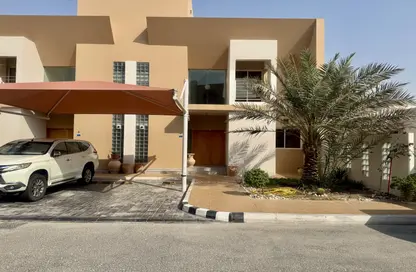 Compound - 3 Bedrooms - 3 Bathrooms for rent in Al Hamraa Street - Al Thumama - Doha