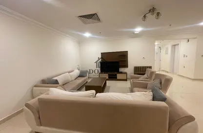 Apartment - 2 Bedrooms - 2 Bathrooms for rent in Al Zubair Street - Fereej Abdul Aziz - Doha