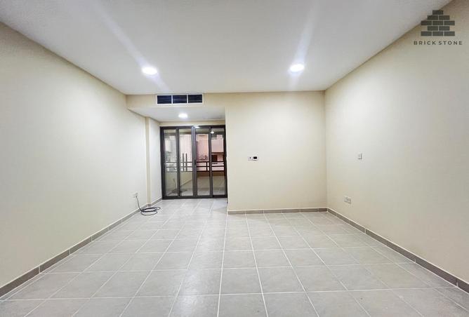 951451 - Property Image 3