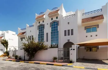 فيلا - 4 غرف نوم - 3 حمامات للايجار في فلل عين خالد - عين خالد - الدوحة