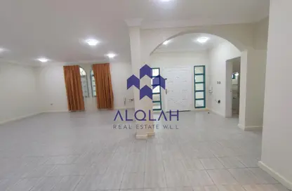 فيلا - 4 غرف نوم - 5 حمامات للايجار في السد - السد - الدوحة