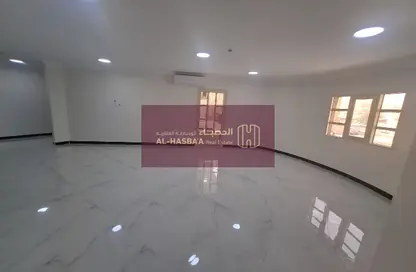 شقة - 3 غرف نوم - 3 حمامات للايجار في مجمع المنتزه التجاري - نجمة - الدوحة