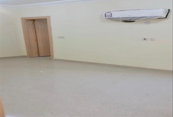 925826 - Property Main Image