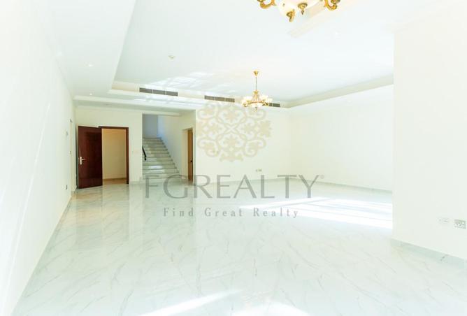 979938 - Property Image 3