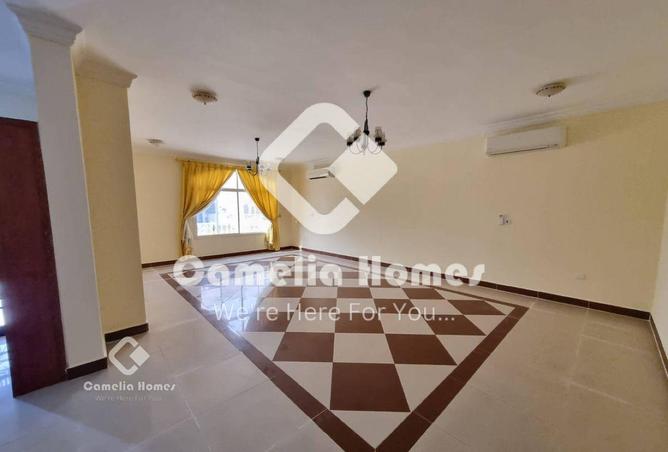 960363 - Property Image 2