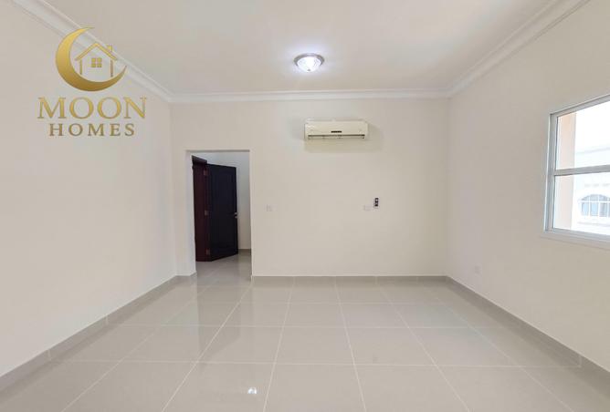 998870 - Property Image 3