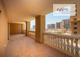 Apartment - 2 bedrooms - 2 bathrooms for sale in Tower 14 - Porto Arabia - The Pearl Island - Doha