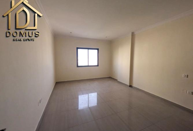 944401 - Property Image 3